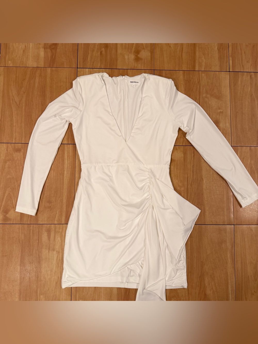 Superdown White Ruched Ruffle Mini Dress Deep V Size L - Picture 2 of 6